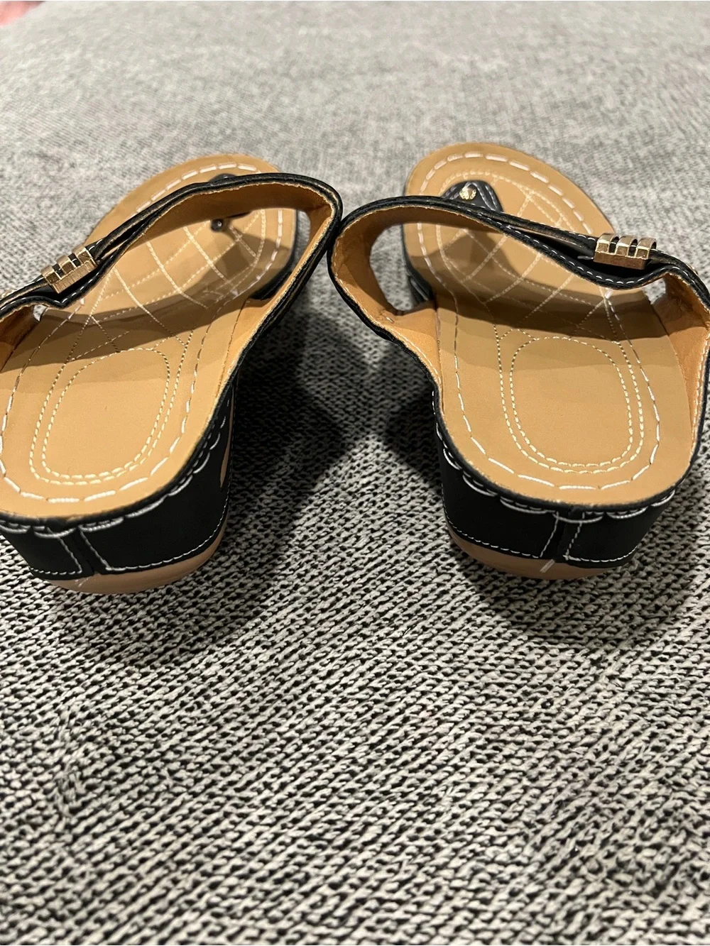 Women's Black and Tan Thong Sandals